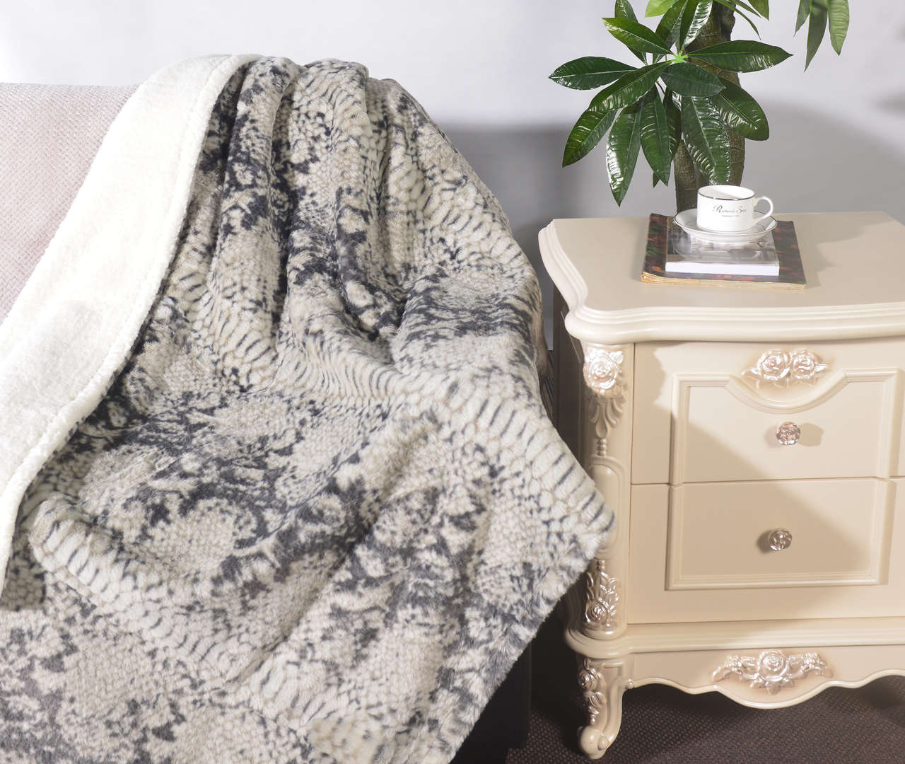 Printed Rabbit Fur Blanket With Mink Backing #BL0123