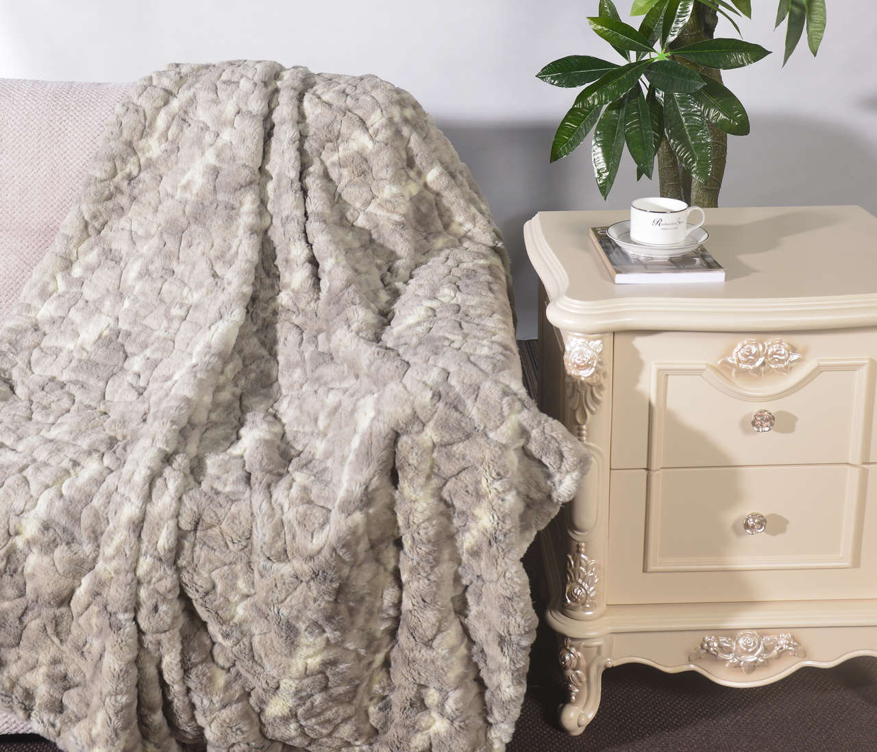 Faux Rabbit Fur Blanket With Mink Backing #BL0124