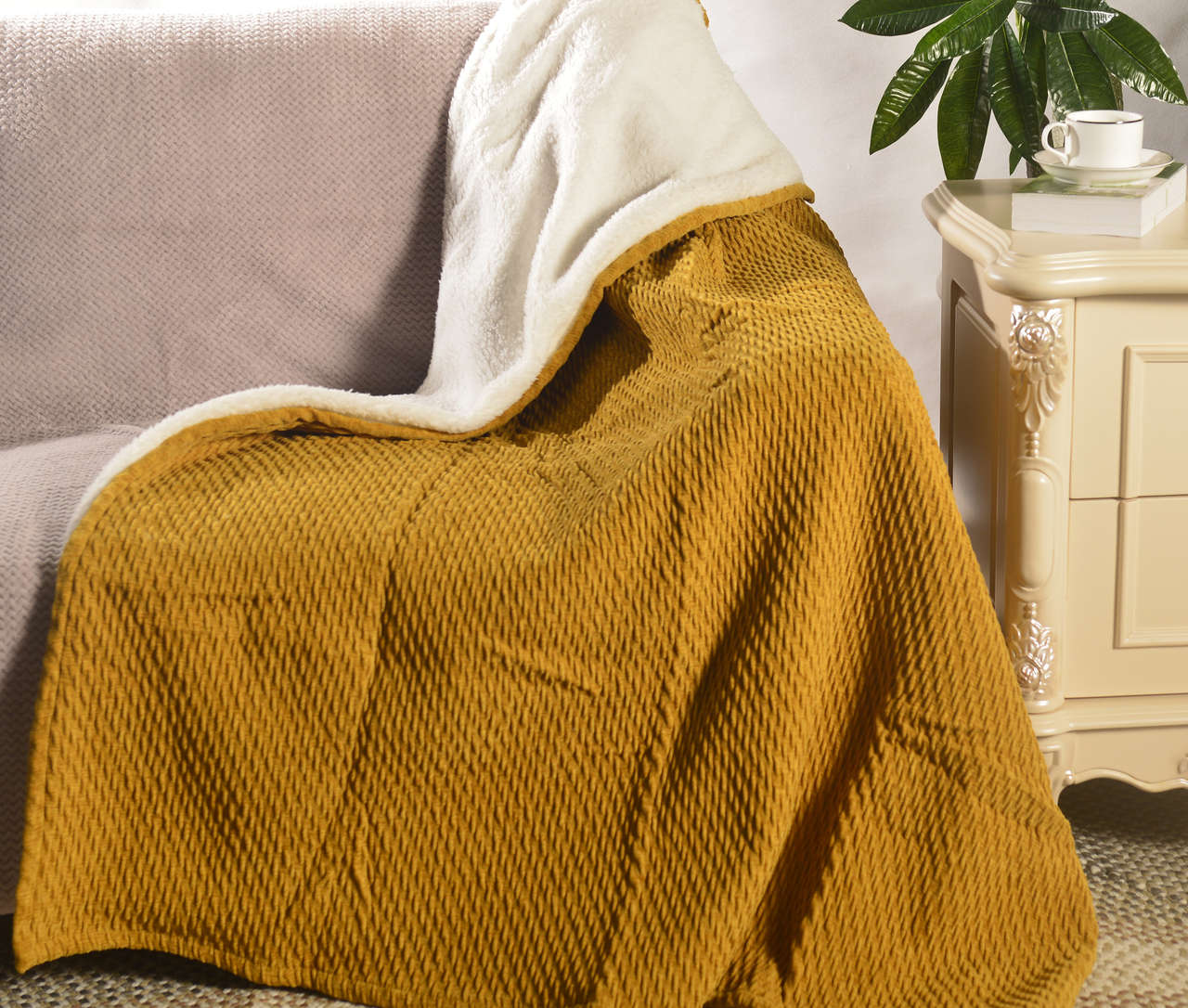 Velvet Pressed Blanket With Sherpa Backing #BL0507