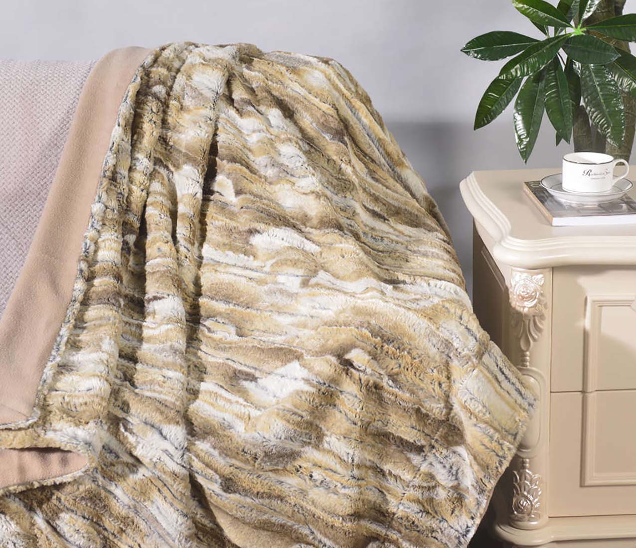 PV Fur Blanket #BL0059