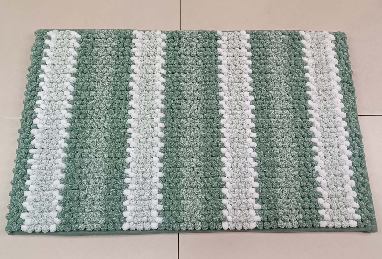 RX250409 Chenille Bath Mat