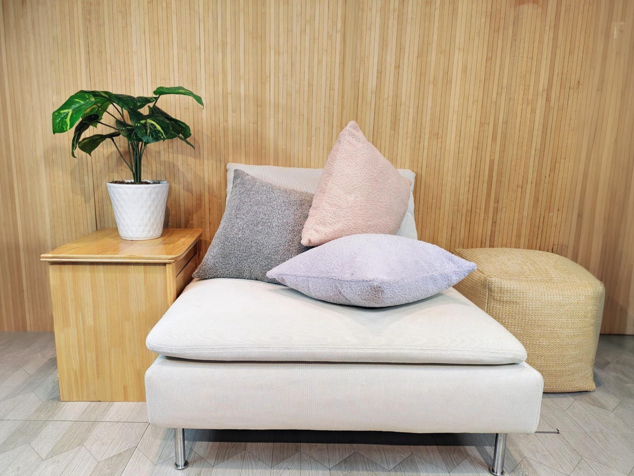 Cushion RXQX260352