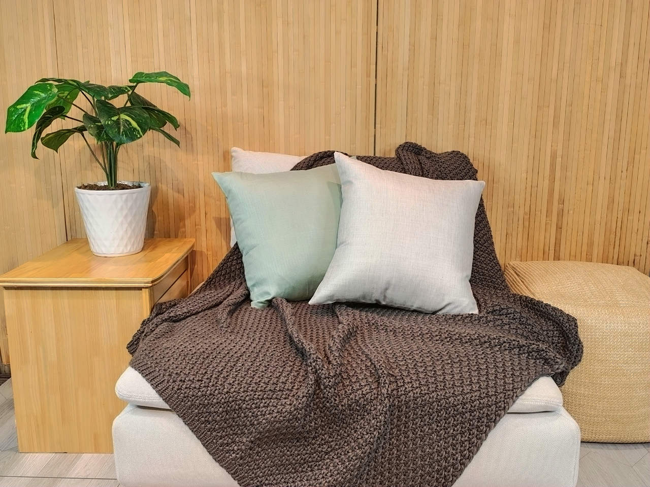 Cushion RXQX260384