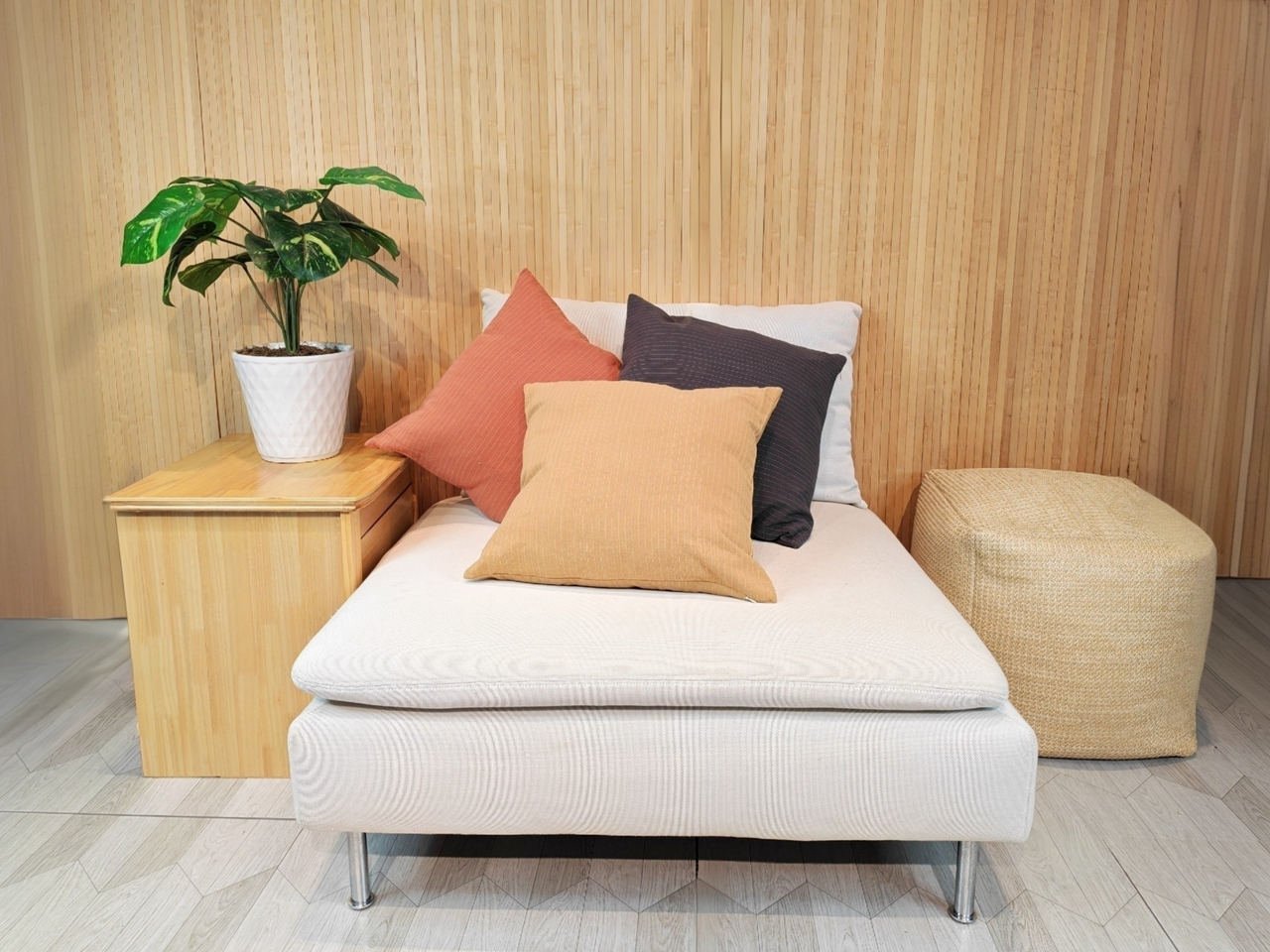 Cushion RXQX260385